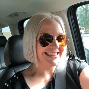 Meet your Posher, Megan